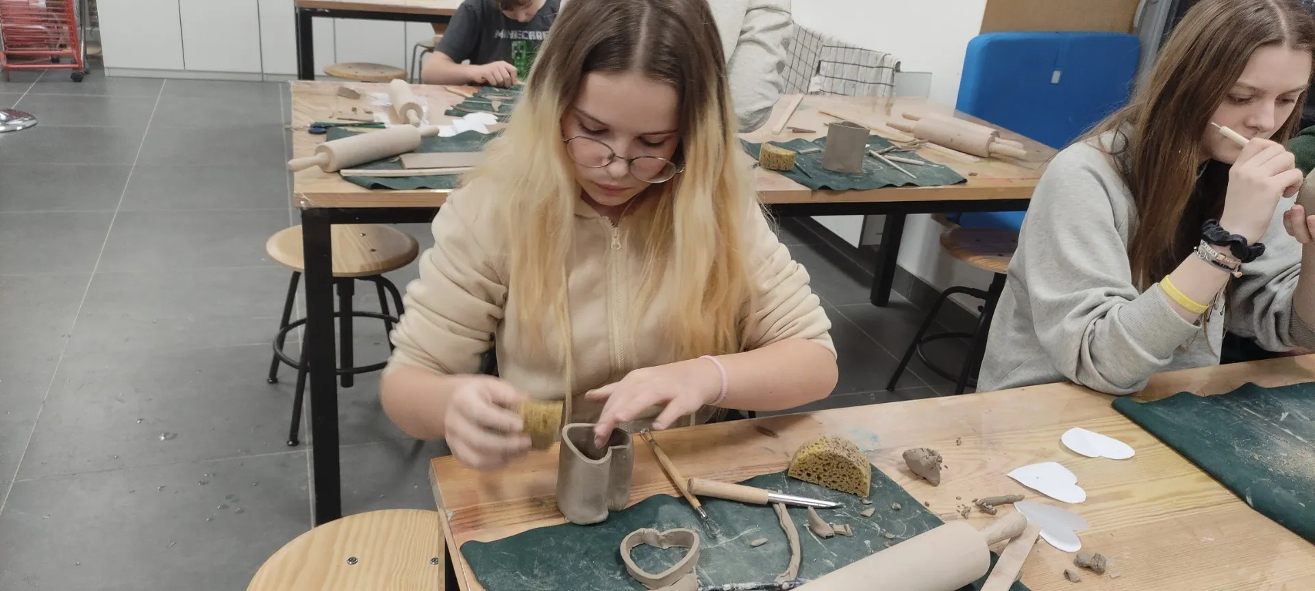 Tworzenie serc w ArtLab Centrum Wspierania Rodzin
