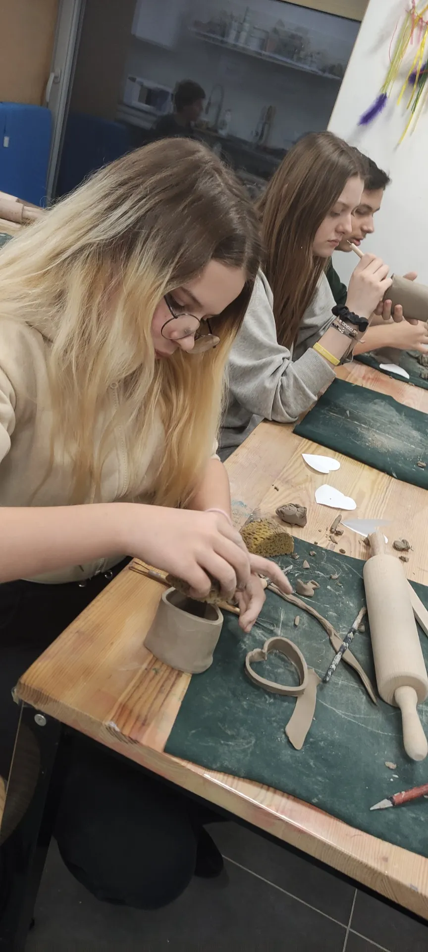 Tworzenie serc w ArtLab Centrum Wspierania Rodzin