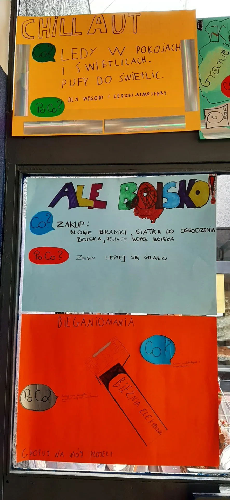 Plakaty projektów "pomostowych"