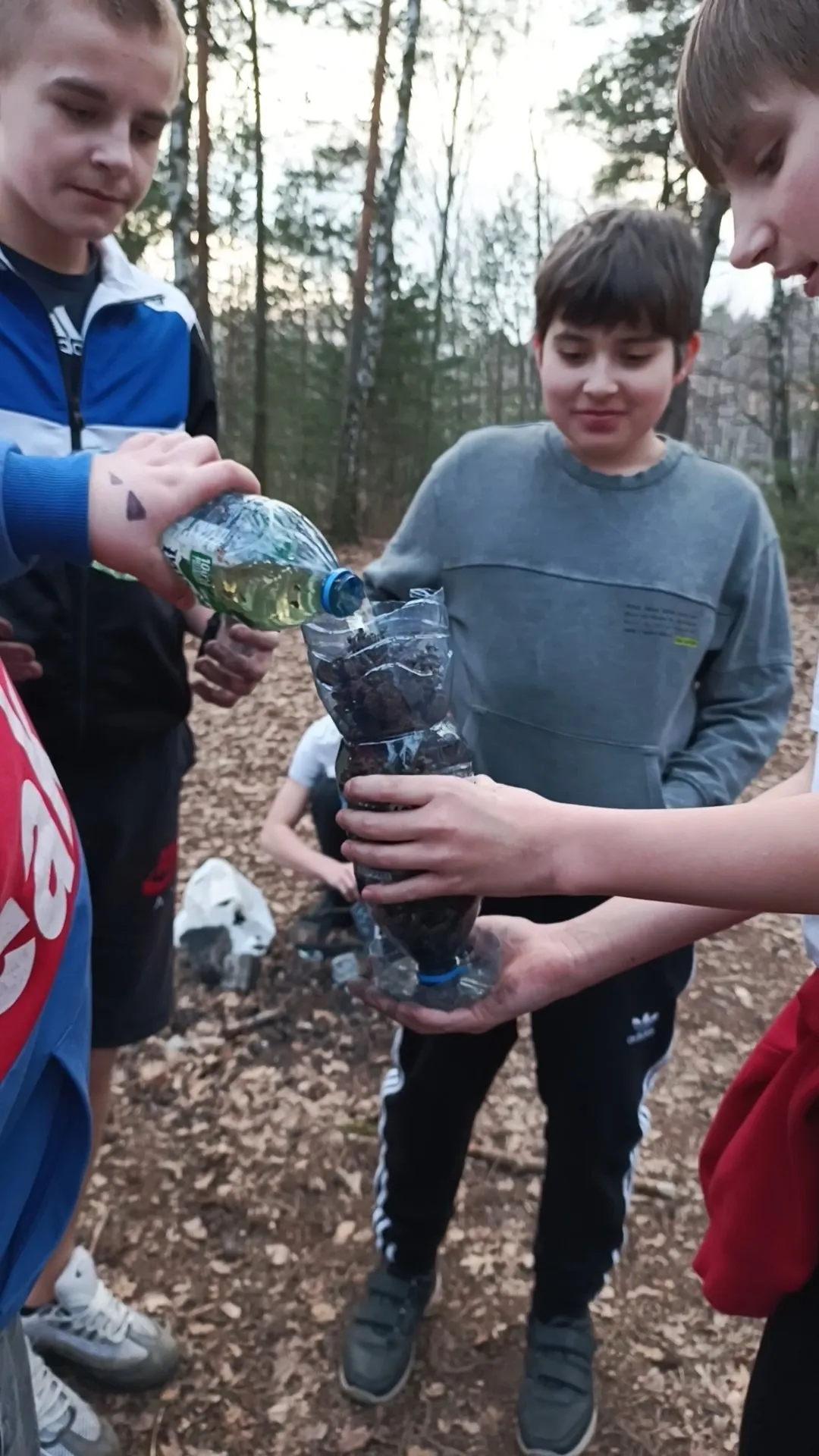 Leśny survival w Światowy Dzień Wody 2025