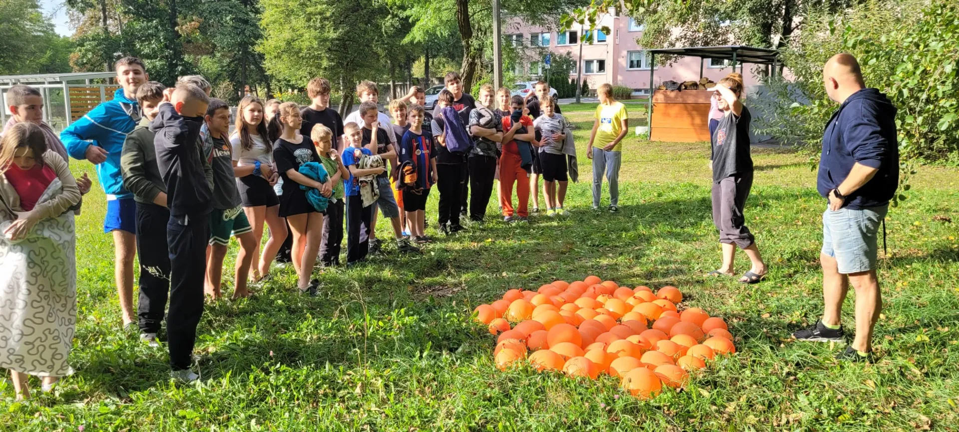 Wodno - balonowa siatkówka