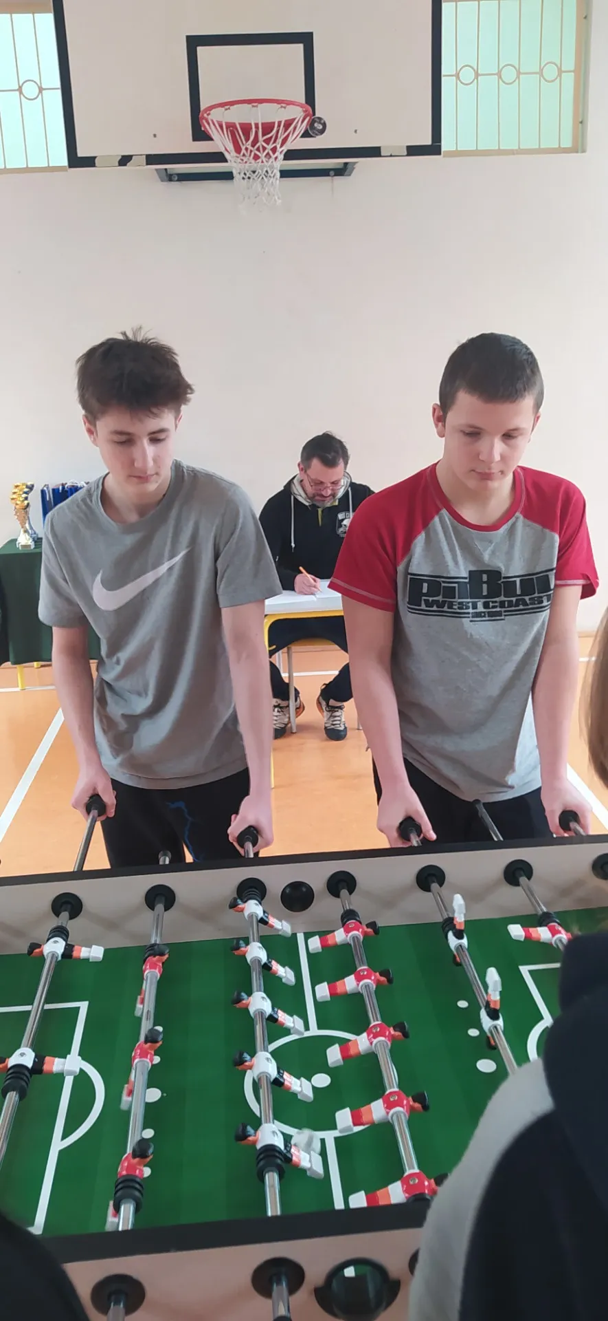 Fotorelacja z fantastycznego wyjścia na trampoliny oraz naszego udziału w turnieju tenisa stołowego :)