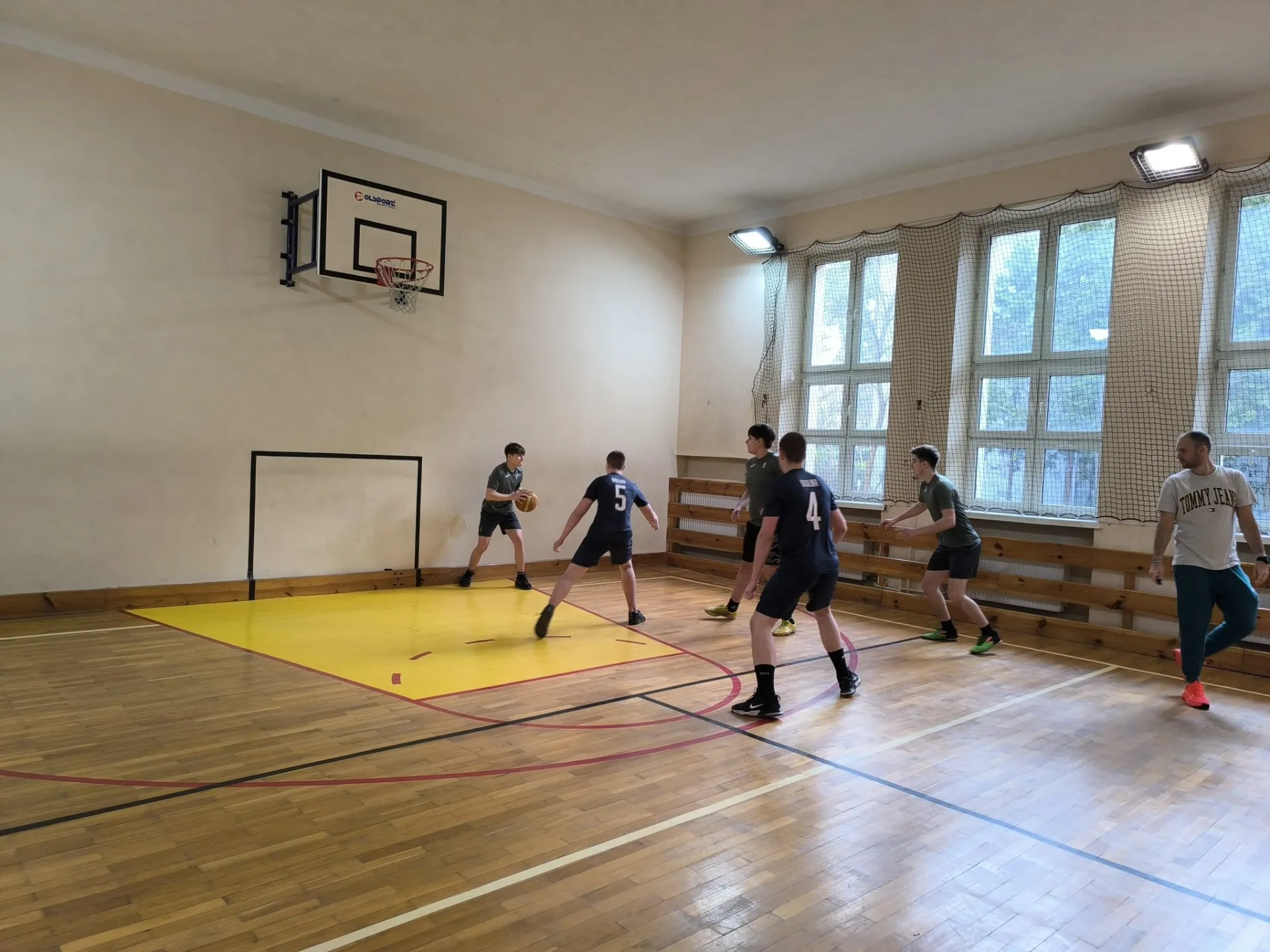XIII Turniej Trójek Koszykarskich