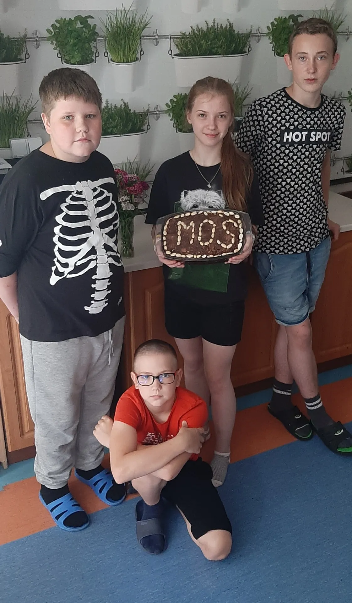 Dzieci prezentują swoje prace kulinarne