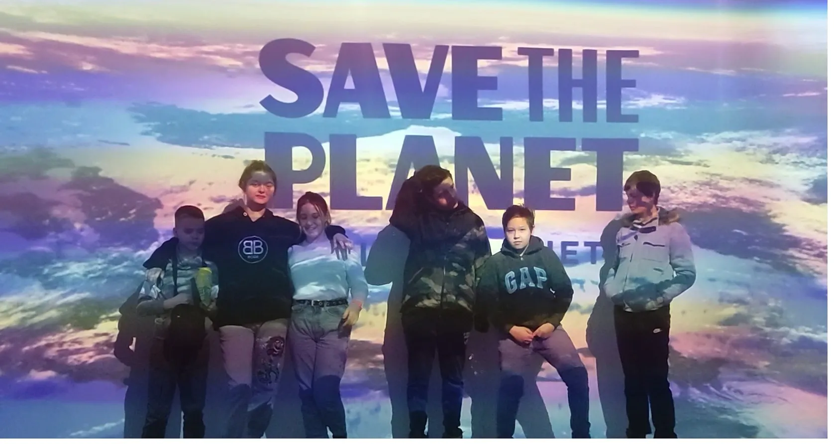 Multisensoryczna wystawa Save the Planet
